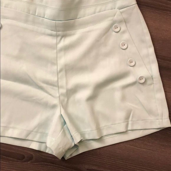 NWT Missguided mint tailored shorts - Picture 3 of 6